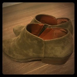 Green Suede Lucky Brand Ankle Boot w/Zipper